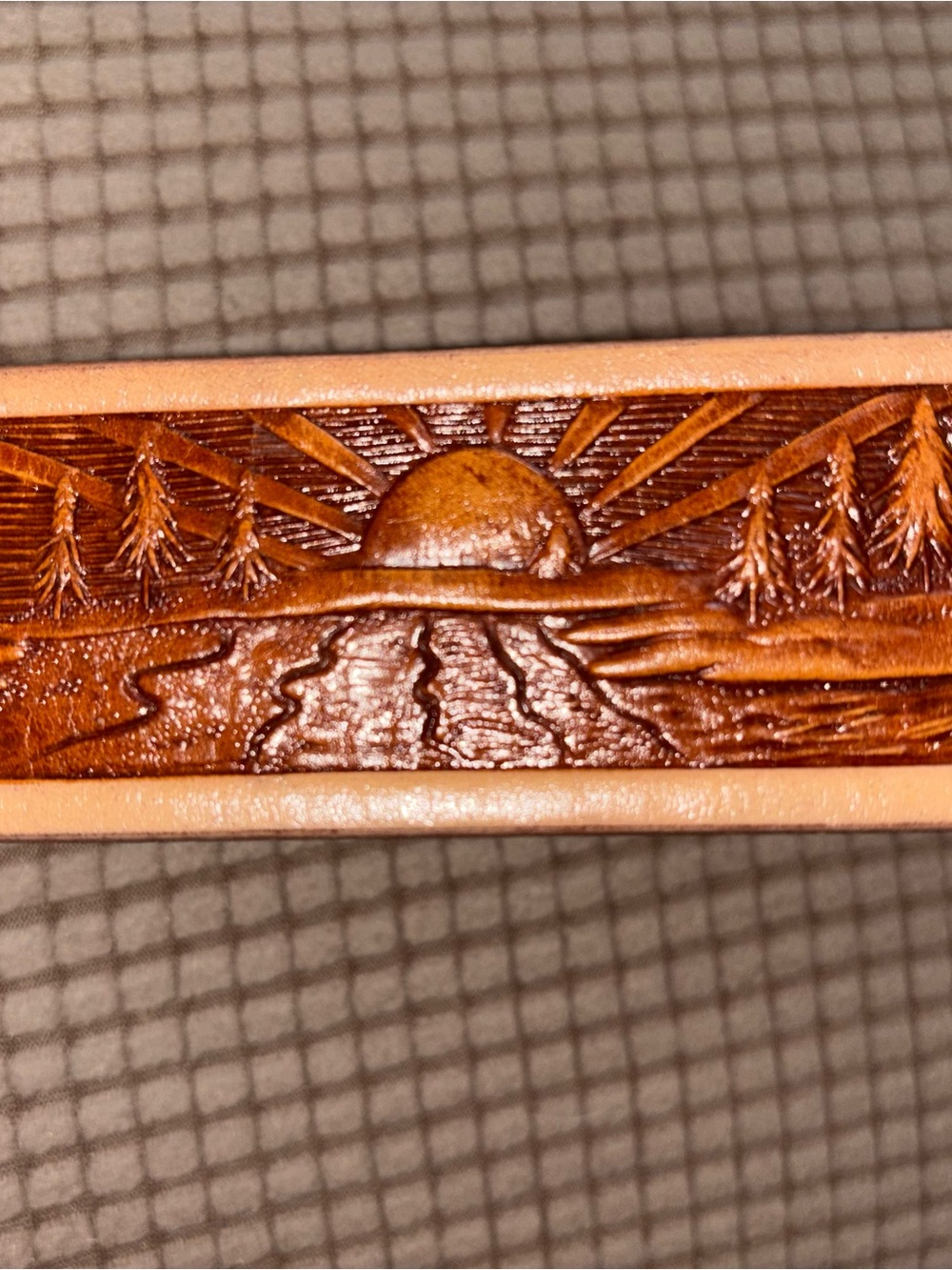 Boy Scout Tooled Brown Leather Belt with logo Buckle and designs marked size 50 - Picture 6 of 10